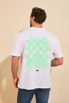 Trendyol Moški Nahrbtnik Natisnjeni T-Shirt TMNSS20TS1036